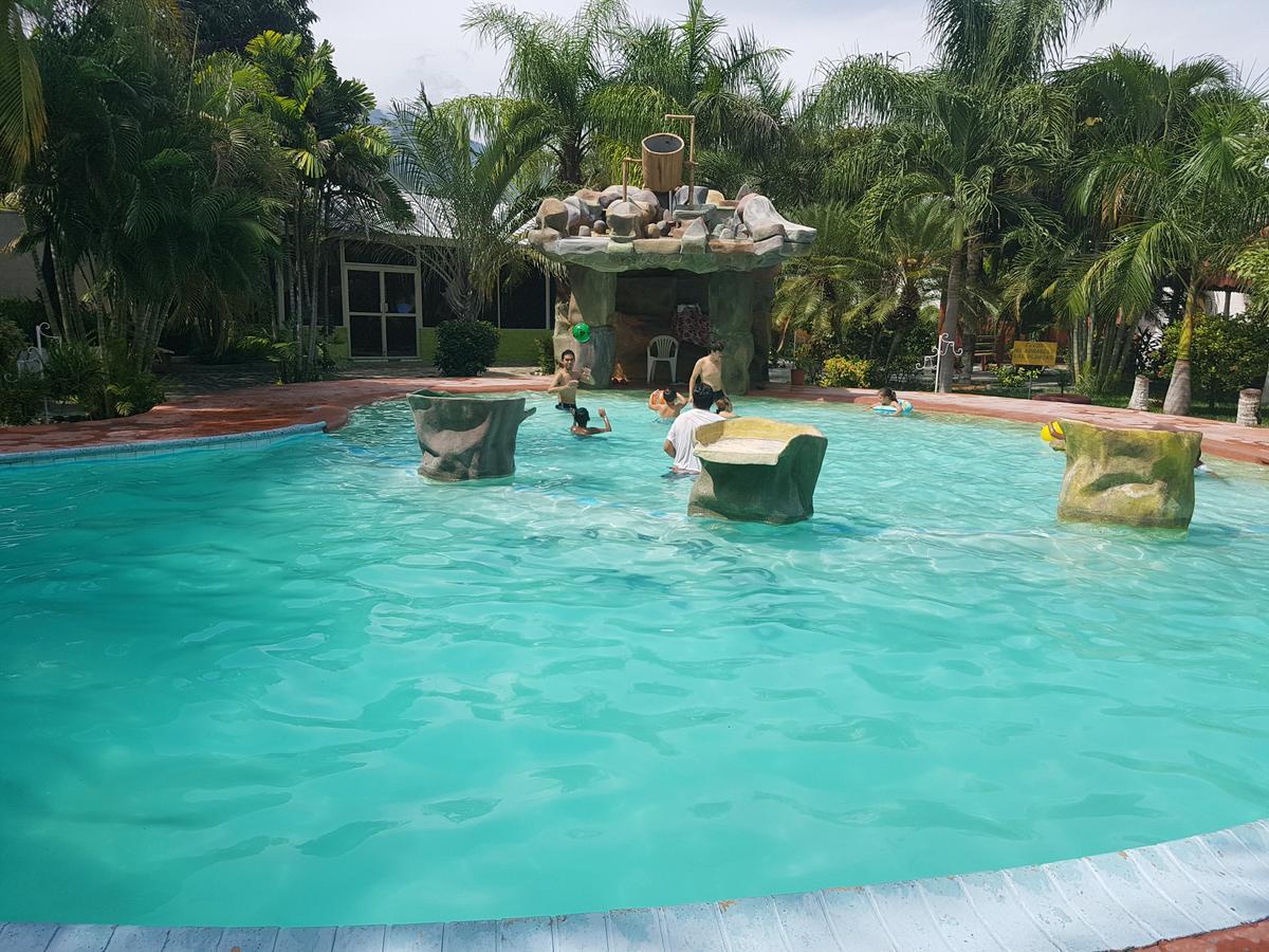 Hotel Santa Cruz Zapaca Ngoại thất bức ảnh